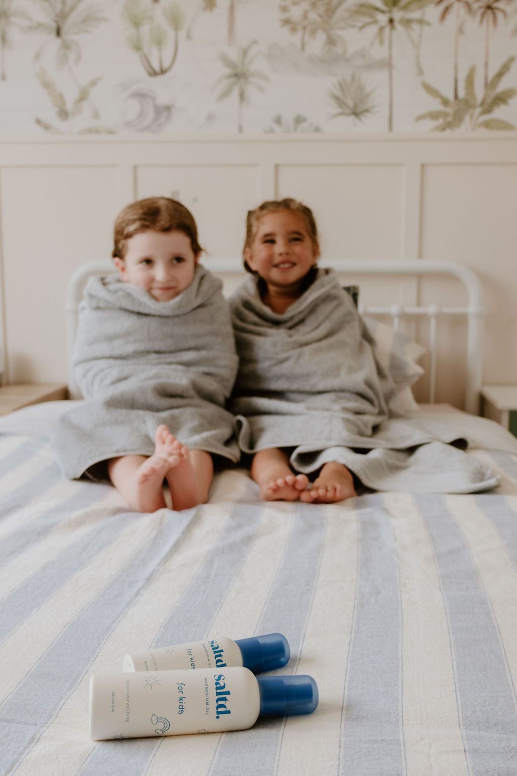 Magnesium oil for kids. Helping to support their body's to relax, achieve restorative rest, clam their central nervous system , relieve muscle tension and cramps, alleviate growing pains and restless legs, balance energy levels and allow their body's systems to function optimally. Sleep support. Made in New Zealand. 